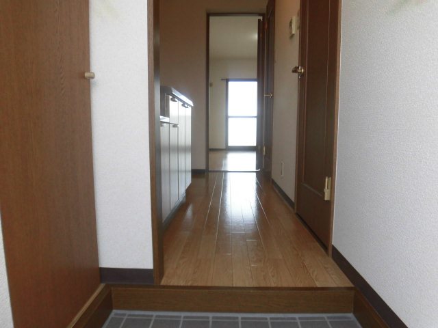 ユートピアマツバラ 玄関