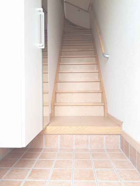 ウエスト・テール　ミュー 玄関