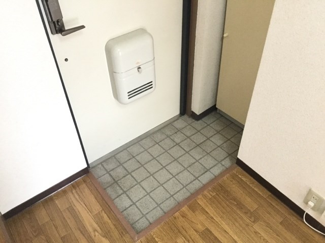 ファンタハウス 玄関