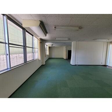 丸鈴グリーンビルＢ 玄関