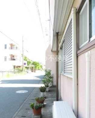 天神町貸家 ベランダ