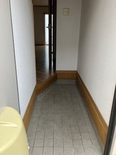 コンティキ 玄関