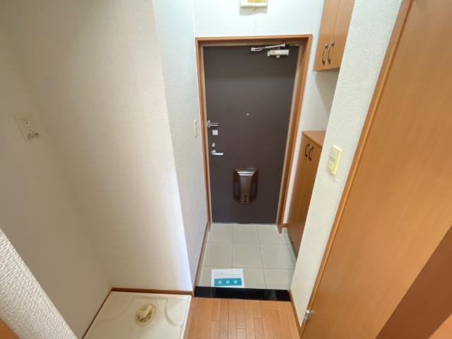 サーバタ 玄関