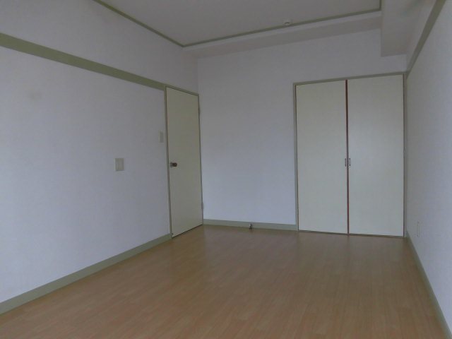 エミネンス加茂川 ベッドルーム