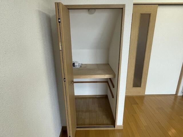 ティアラ植松 収納