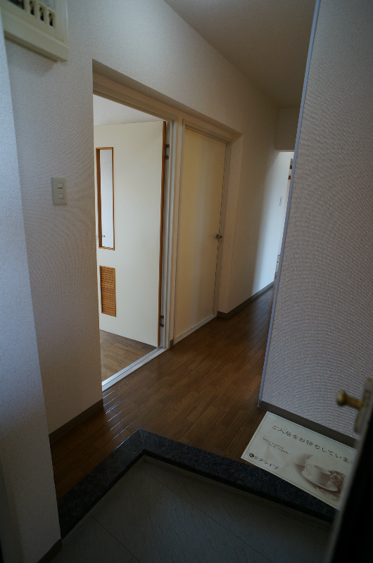 ルミエール 玄関