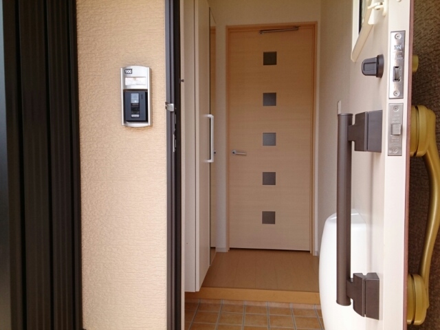 フレッシュ　タウン 玄関