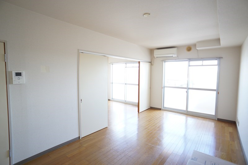 ディアコート布橋 リビング