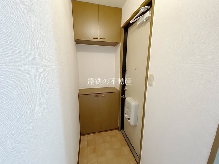 エストハウス 玄関