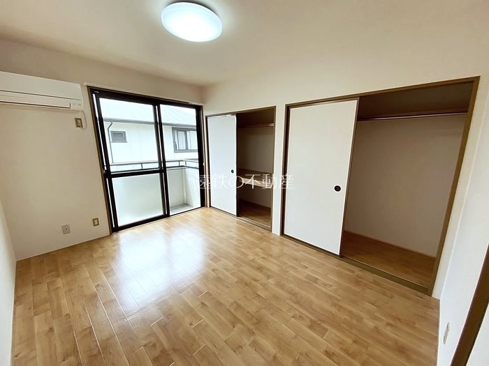 エストハウス ベッドルーム