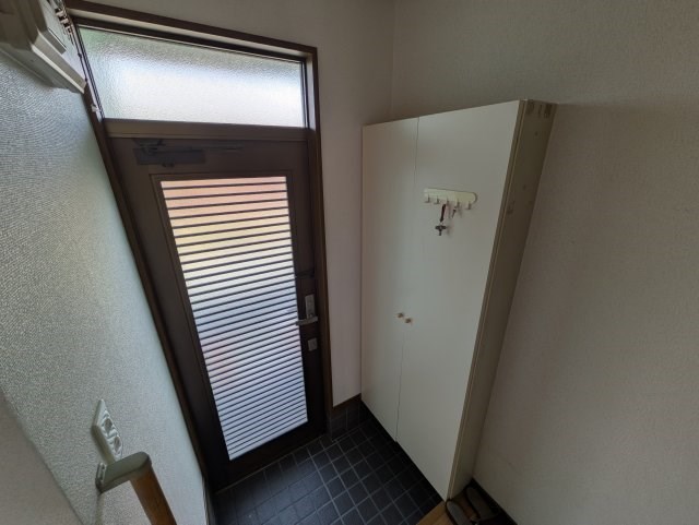 パールハイツ草崎 玄関