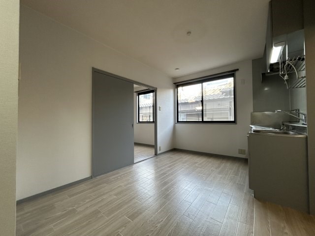 サンビレッジこいけB リビング