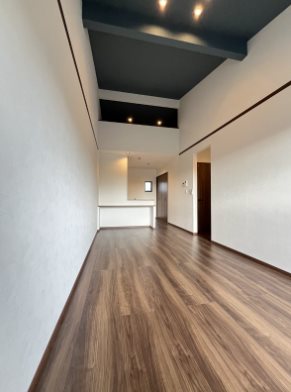 ポスィドーナス リビング