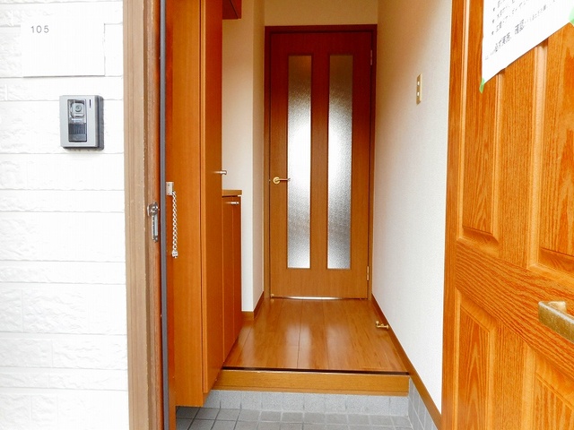 パーシモンガーデン 玄関