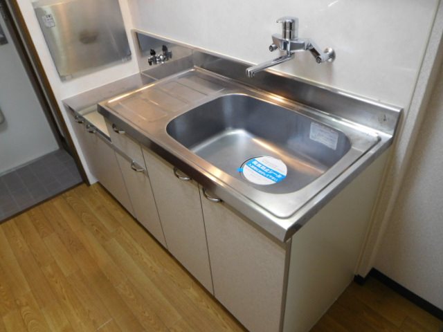 高御所ロイヤルマンション キッチン