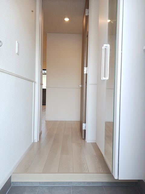 ウィナンド 玄関