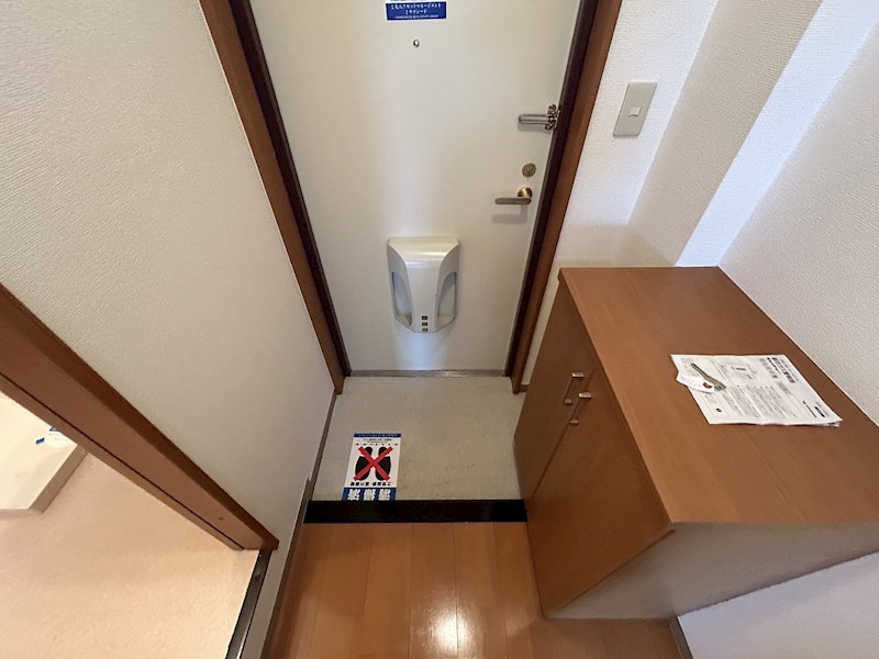 オリオンアパートメント 玄関