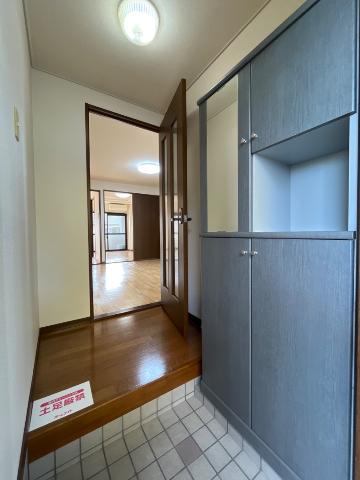 エクセレンスガーデンⅡ 玄関