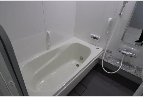 幸四丁目貸家(中) 風呂画像