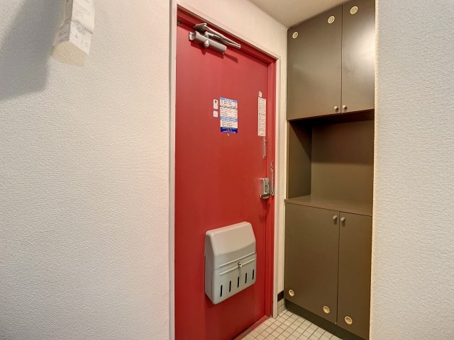 上島コモンコートＡ棟 玄関