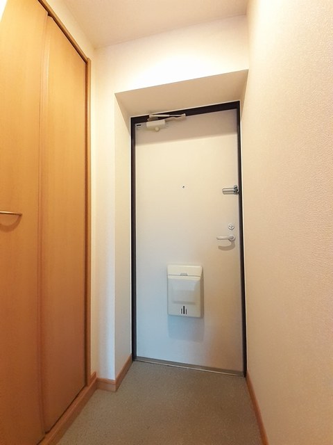 ラフィーネＦ 玄関