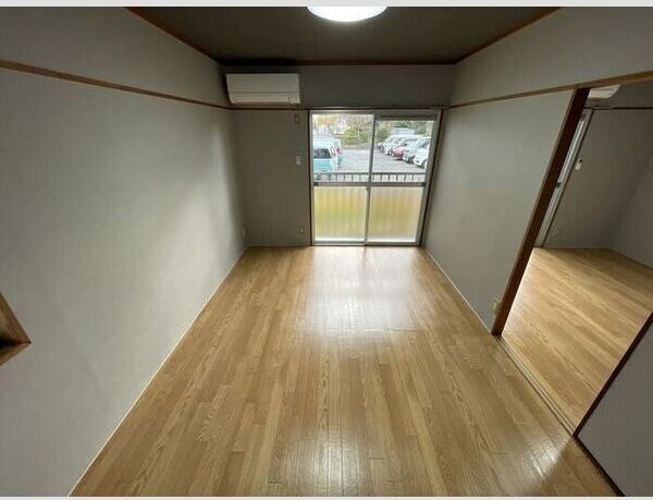 コーポ秋田 リビング