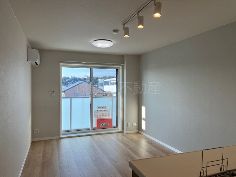 ＡＸＩＳ助信 リビング