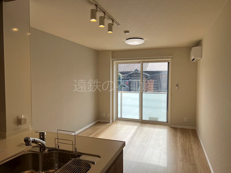 ＡＸＩＳ助信 リビング