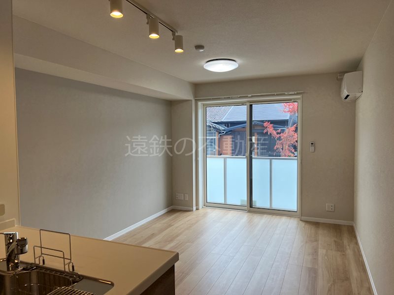 ＡＸＩＳ助信 リビング