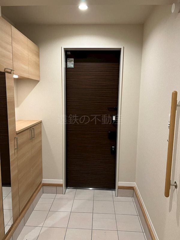 ＡＸＩＳ助信 玄関