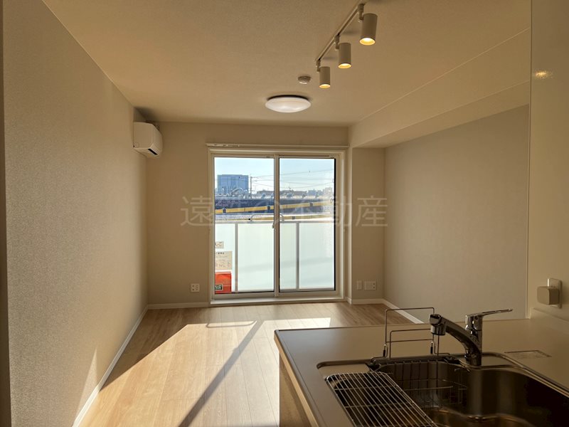 ＡＸＩＳ助信 リビング