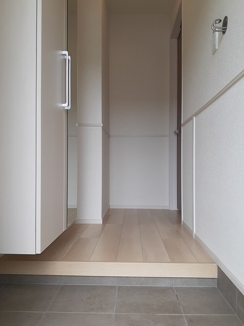 スマイル・ワン　Ａ 玄関