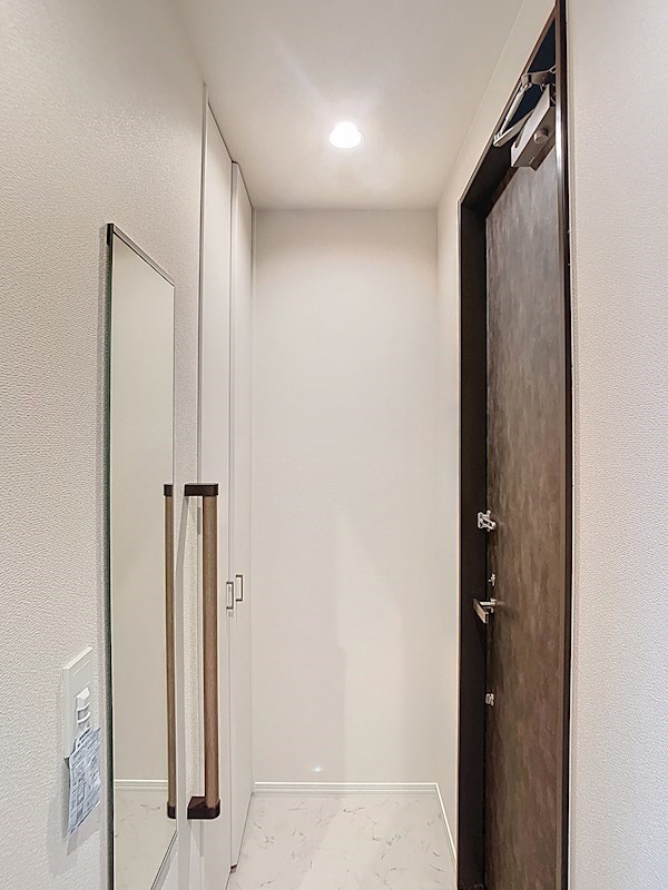 レジデンスリノア 玄関