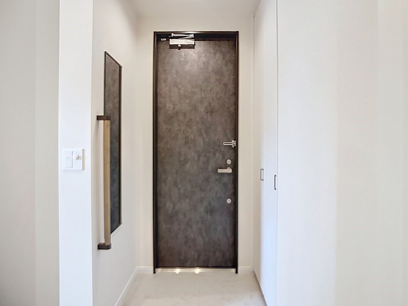 レジデンスリノア 玄関