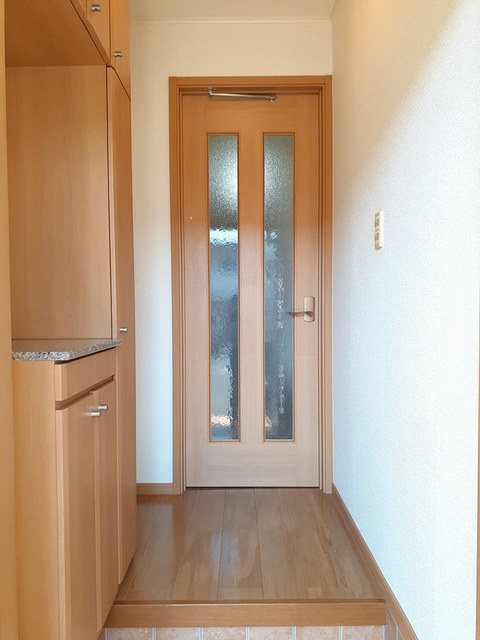 ブロード・センＣ 玄関