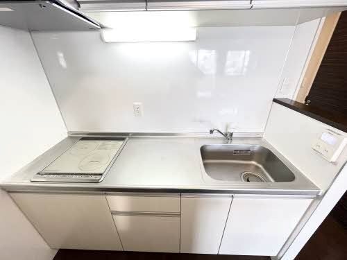 Ｌ&amp;rsquo;ａｌｂａ　ｄｉ　ｐｒｉｍｏ キッチン