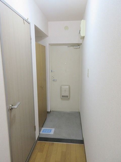 カーサ・カンパーナ 玄関