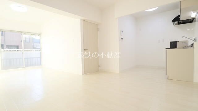 カーササンユウ リビング