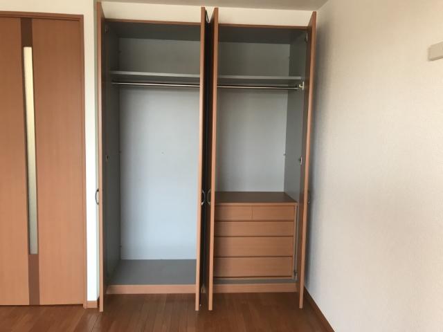 サーバタ ベッドルーム