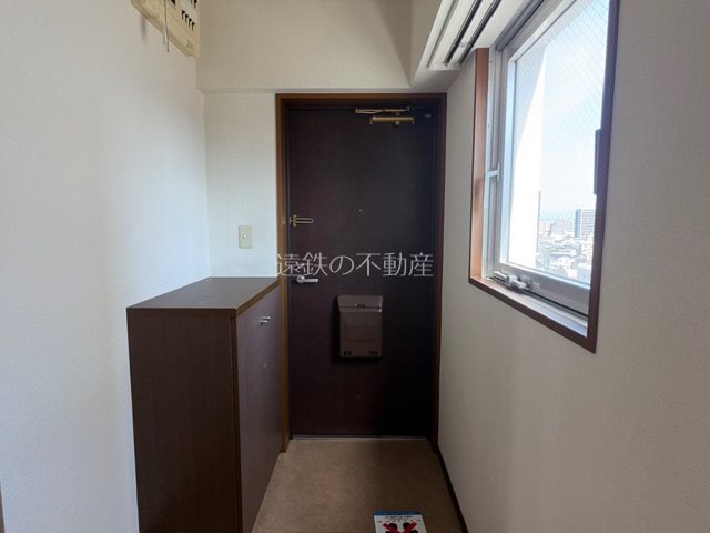 アズビオス元城 玄関