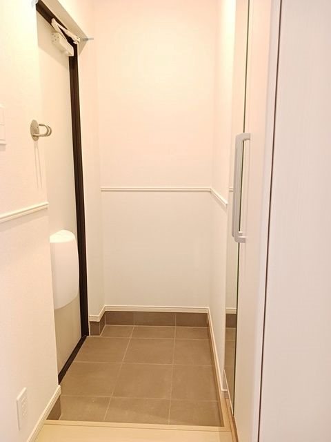 ヒカルサ浜松増楽町Ⅱ 玄関
