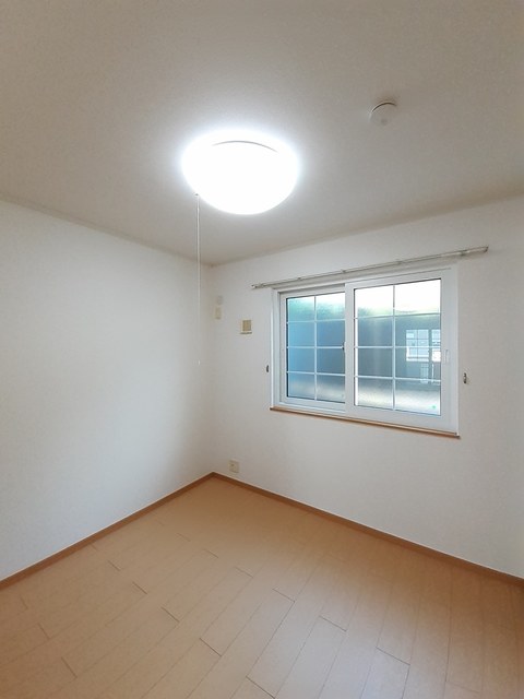 ソフィア ベッドルーム