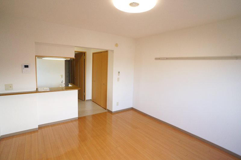 ウインディ・レイ リビング