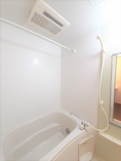 レクサスＢ 風呂画像