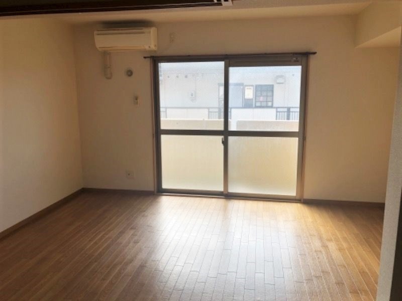 フォーシーズン リビング