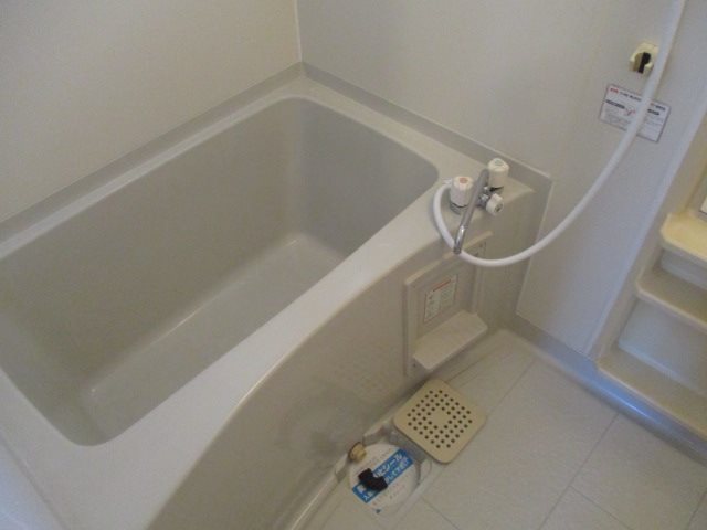 リヴェールエレガンA 風呂画像