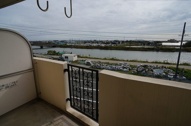 ファンターナ西都 ベランダ