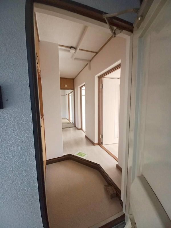 ヴィラコンフォート下俣南 玄関