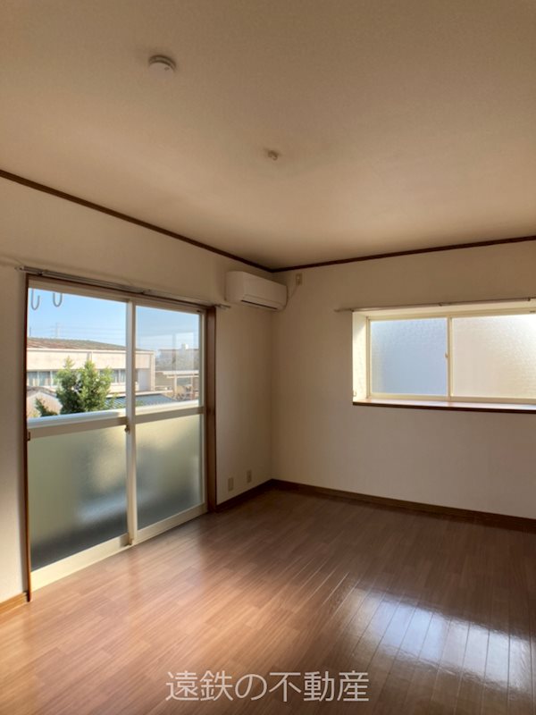 ヴィオレット葵 リビング