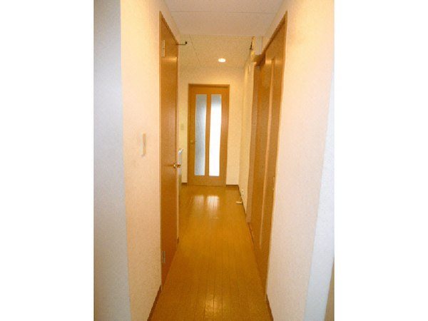 フォレストリバー 玄関